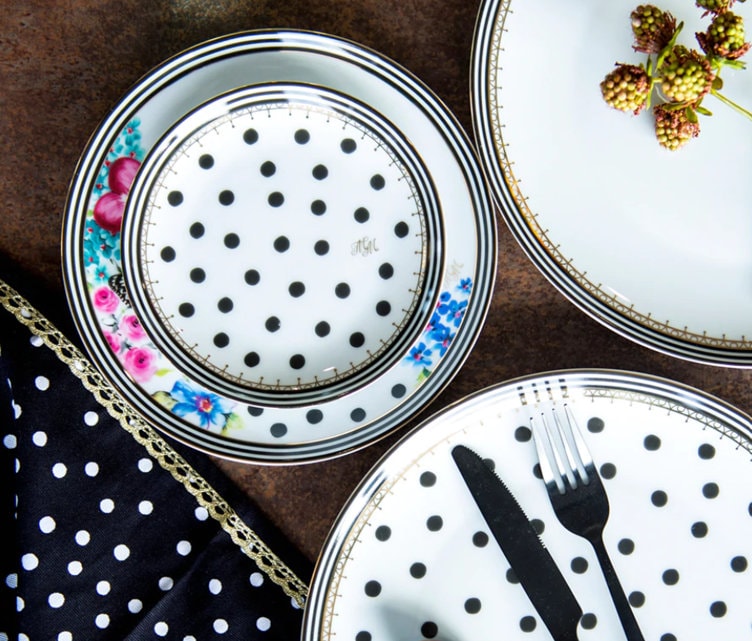 Melli Mello Black and White Cake Plates - Set of 4 with Exquisite Gold Rim