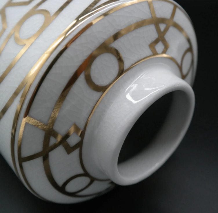 Modern White and Gold Ceramic Jar – Perfect Decorative Accent Piece