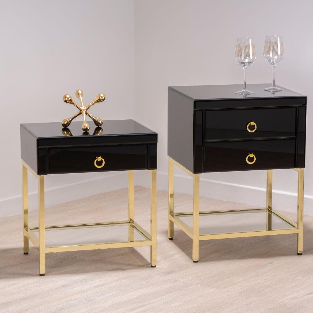 Elegant Chelsea Townhouse Side Table with Stylish Black & Gold Finish
