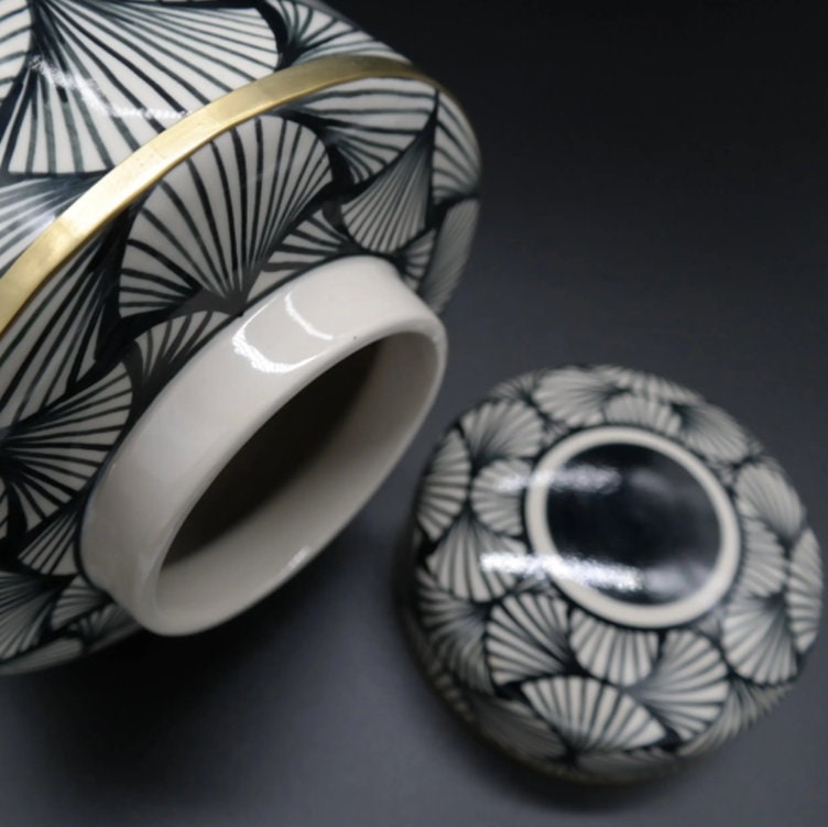 Stylish Black and Gold Porcelain Jar with Fan Design