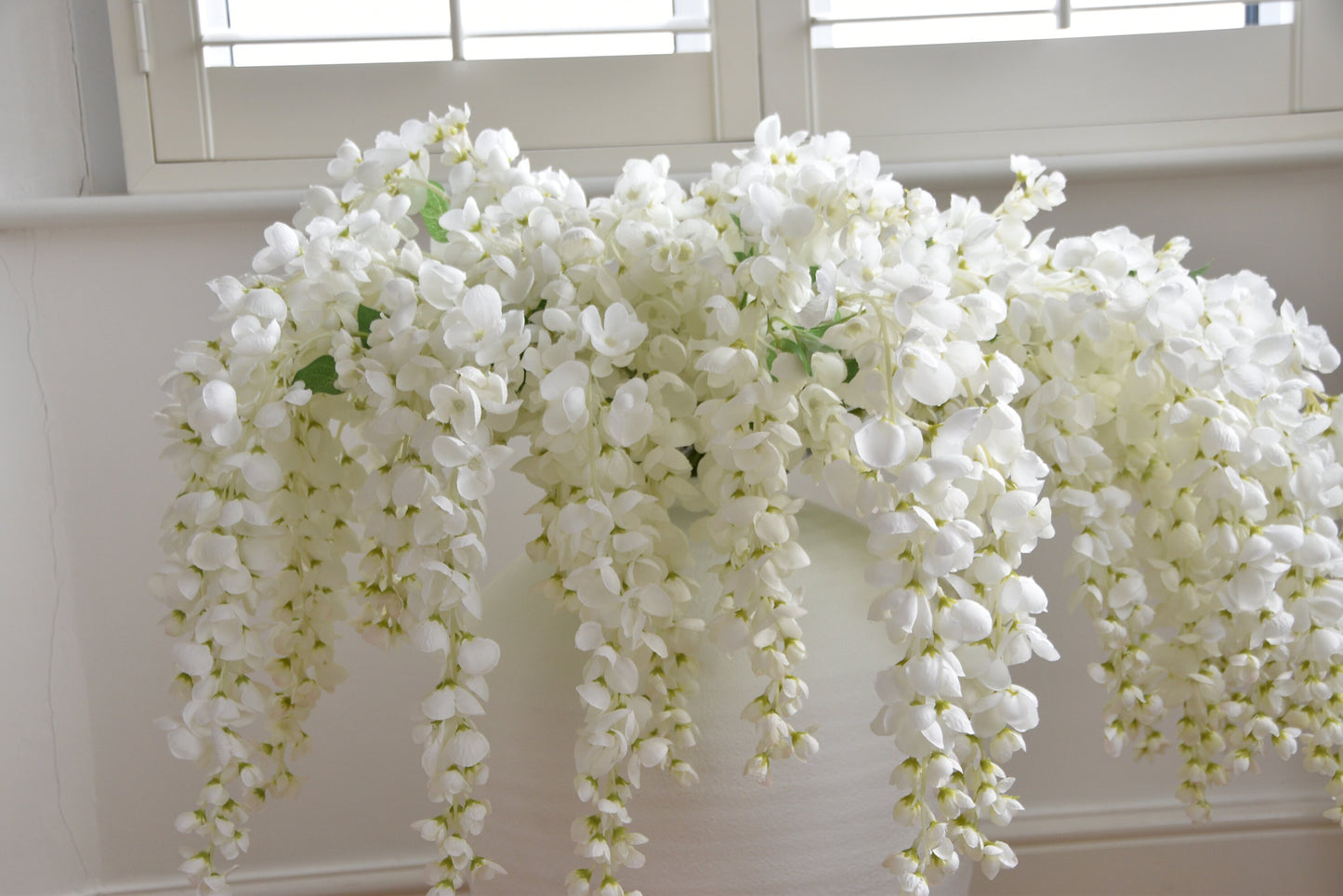 Chic Wisteria White Stem