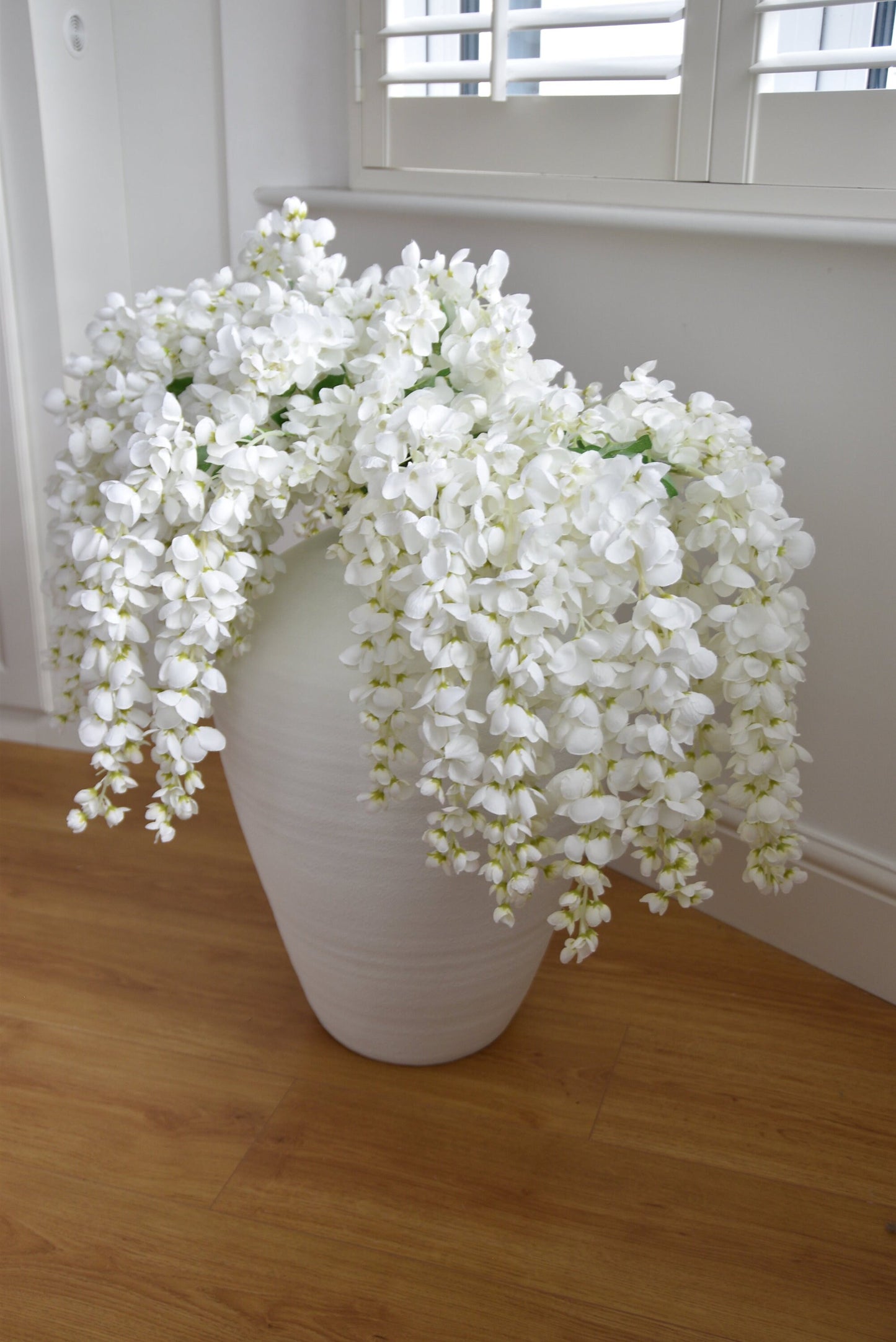 Chic Wisteria White Stem