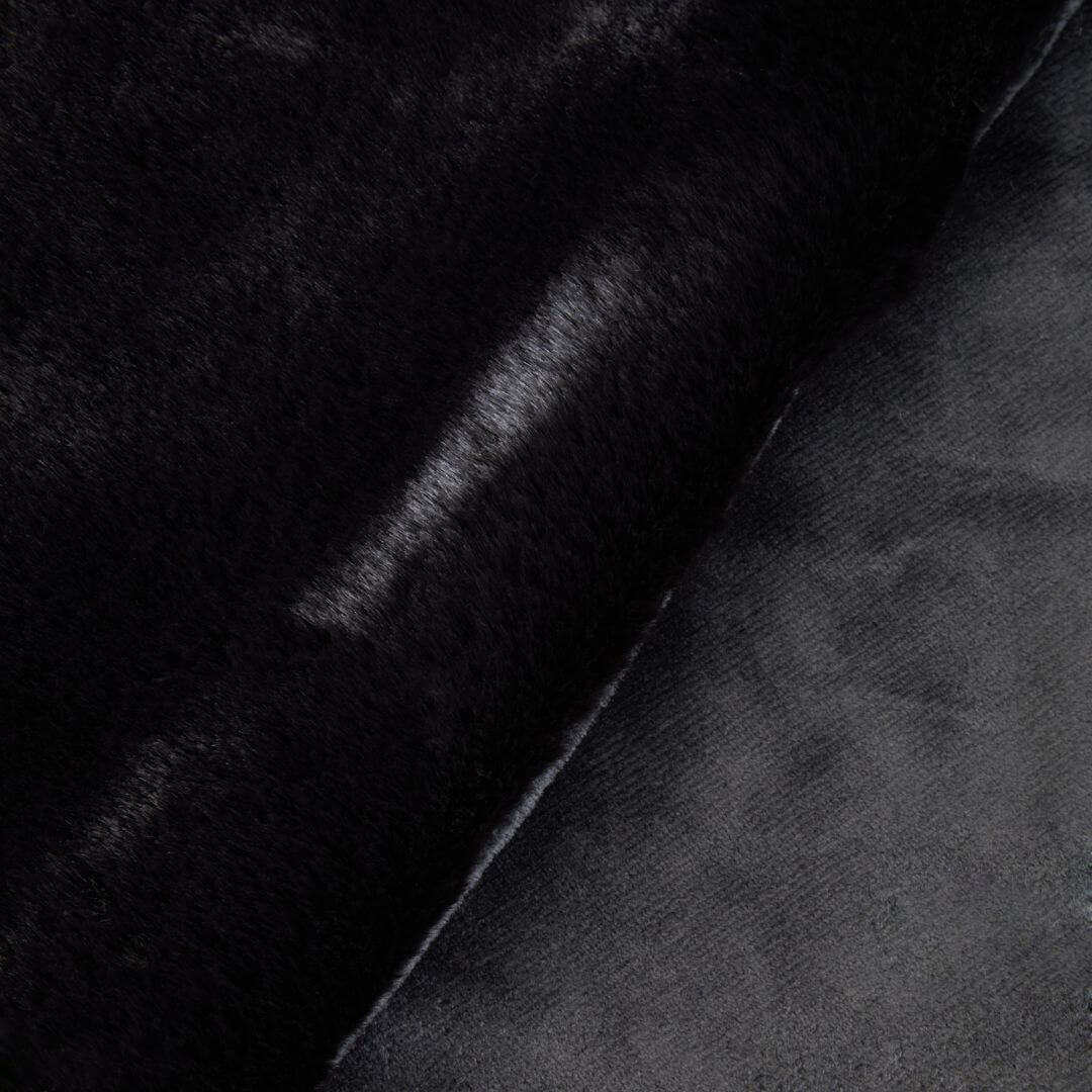 Chic Black Faux Fur Throw